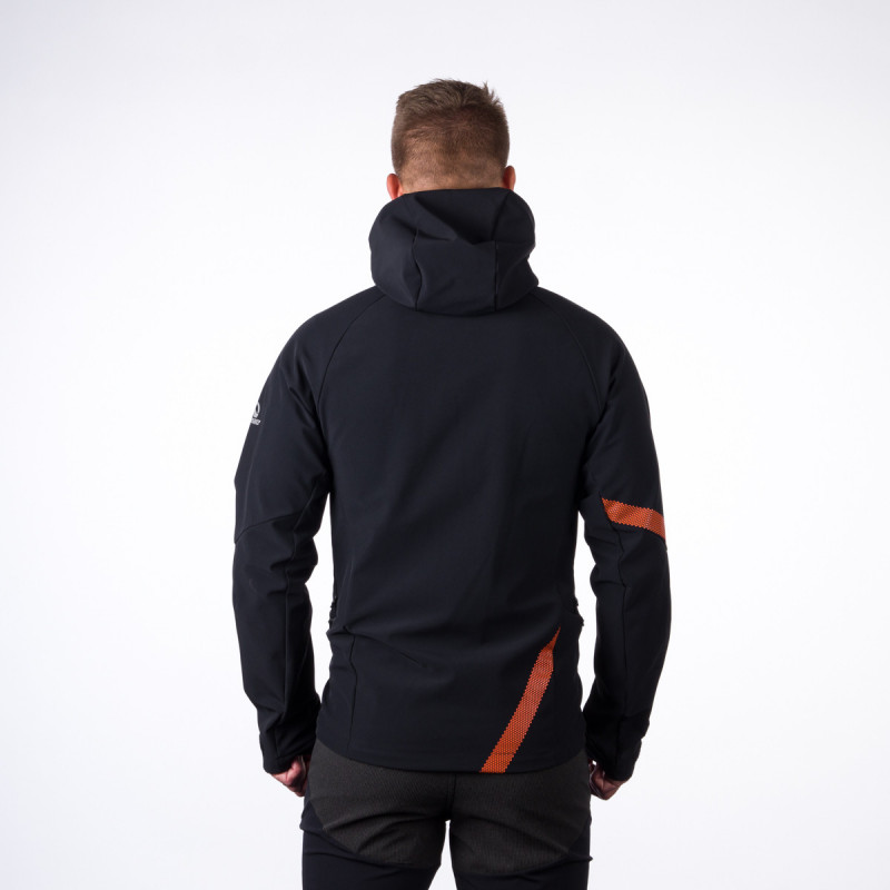 Men's jacket stretch softshell LOMNICKY - <ul><li>The durable men's softshell jacket will create a protective barrier between you and the cold outside weather</li><li> It unblocks the wind, moisture on the surface and lets out only the heat you don't need</li><li> The shaped construction made of elastic 3-layer material brings freedom of movement and perfectly adapts to body proportions</li>