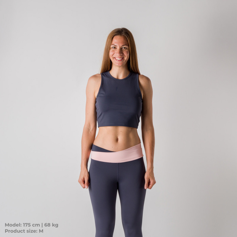 TR-4840SP women's sport cropped top ELSIE - Breathable and ultra-light material.