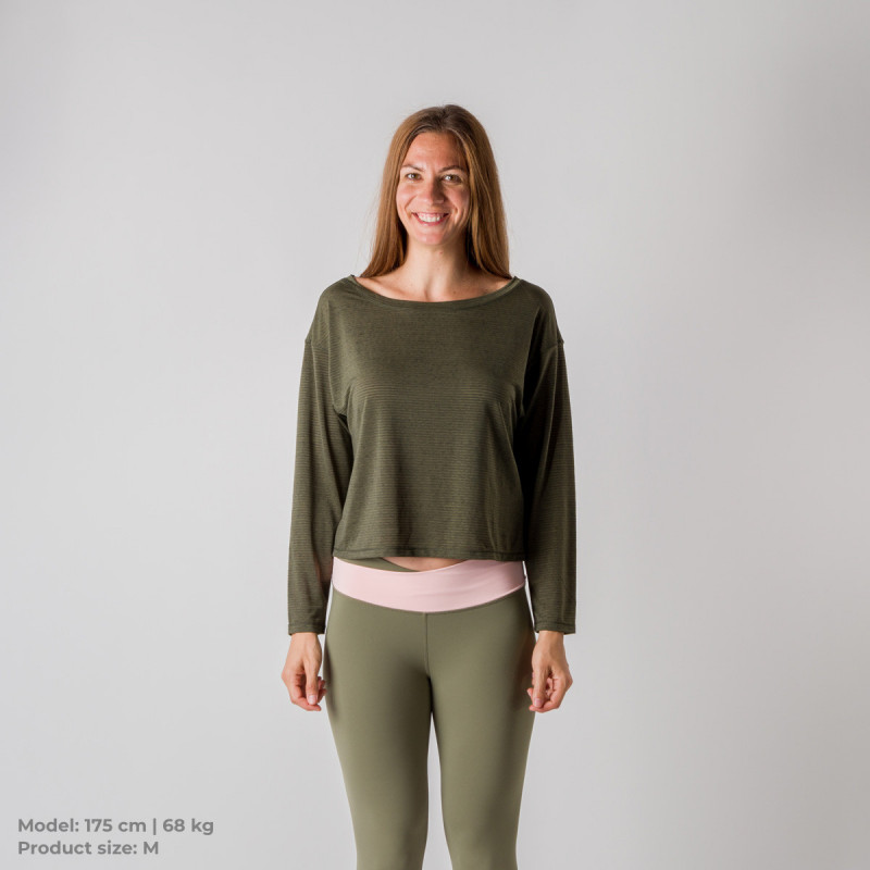 TR-4842SP women's sport loose fit t-shirt CHRISTINA - Breathable and ultra-light material.
