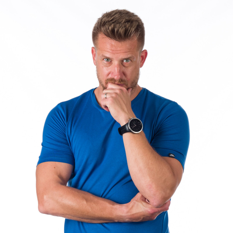 TR-3927OR men's active t-shirt from recycled fibers JONES - Comfortable, stretchy, and soft material made from a blend of recycled polyester and spandex.