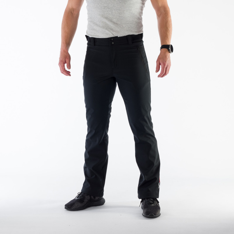 CHAD active softshell férfinadrág - <ul><li>Férfi 3- rétegű softshell nadrág, kiváló funkcionális tulajdonságokkal - szélállósággal, víztaszító képességgel és légáteresztő képességgel rendelkezik</li><li> Az anyag technikai szabásának és rugalmasságának köszönhetően mozgás közben is tökéletesen alkalmazkodik a testhez</li><li> Univerzális viselésre alkalmas hidegebb időszakban a szabadtéri tevékenységek során</li>