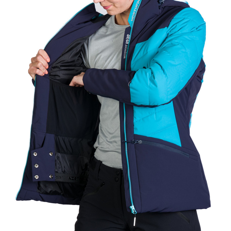 Women's ski trend jacket insulated JOSELYN - <ul><li>- ski jacket with an attractive design designed for downhill skiing, but it won't disappoint in the city either</li><li> - The waterproof and breathable material fitted with a membrane will keep the wearer dry and comfortable in all weathers</li><li> - Elastic material for greater freedom of movement and wearing comfort</li>
