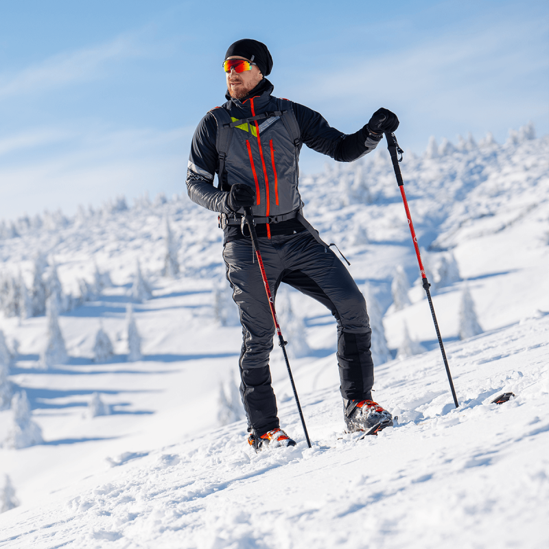 Lightweight men's skialp technical polartec® alpha direct jacket SOLISKO - <ul><li>Performance-oriented men's jacket with hybrid, ergonomic construction regulates the internal climate and makes sure you stay dry</li><li> Extremely suitable for active ski mountaineering, cross-country skiing and intense hiking in cold temperatures</li><li> Excels with tremendous mobility based on moulded parts and superelastic materials</li>